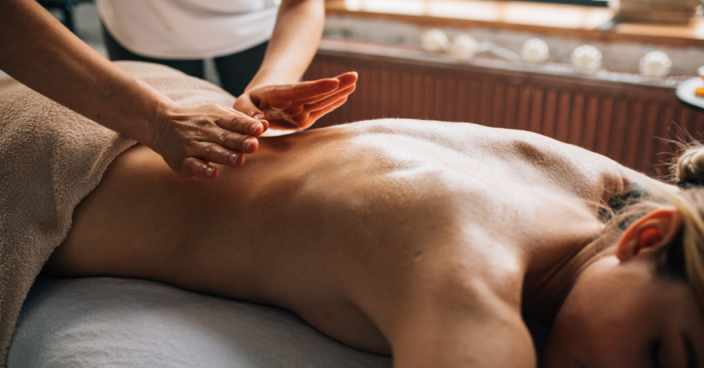 Women enjoys a Swedish massage